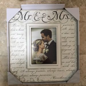 Mr and Mrs wedding photo frame, never used